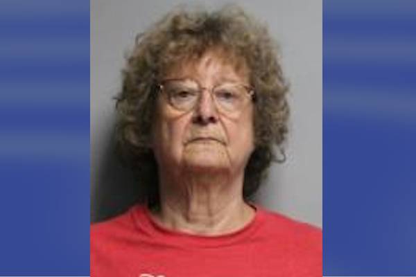 74-year-old woman accused in armed robbery of Ohio bank
