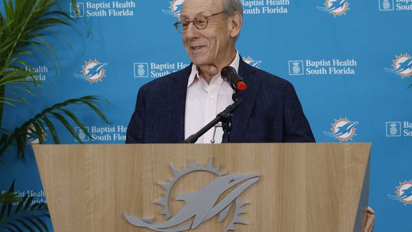 Dolphins owner Stephen Ross reportedly declined $10 billion for team, stadium and F1 race