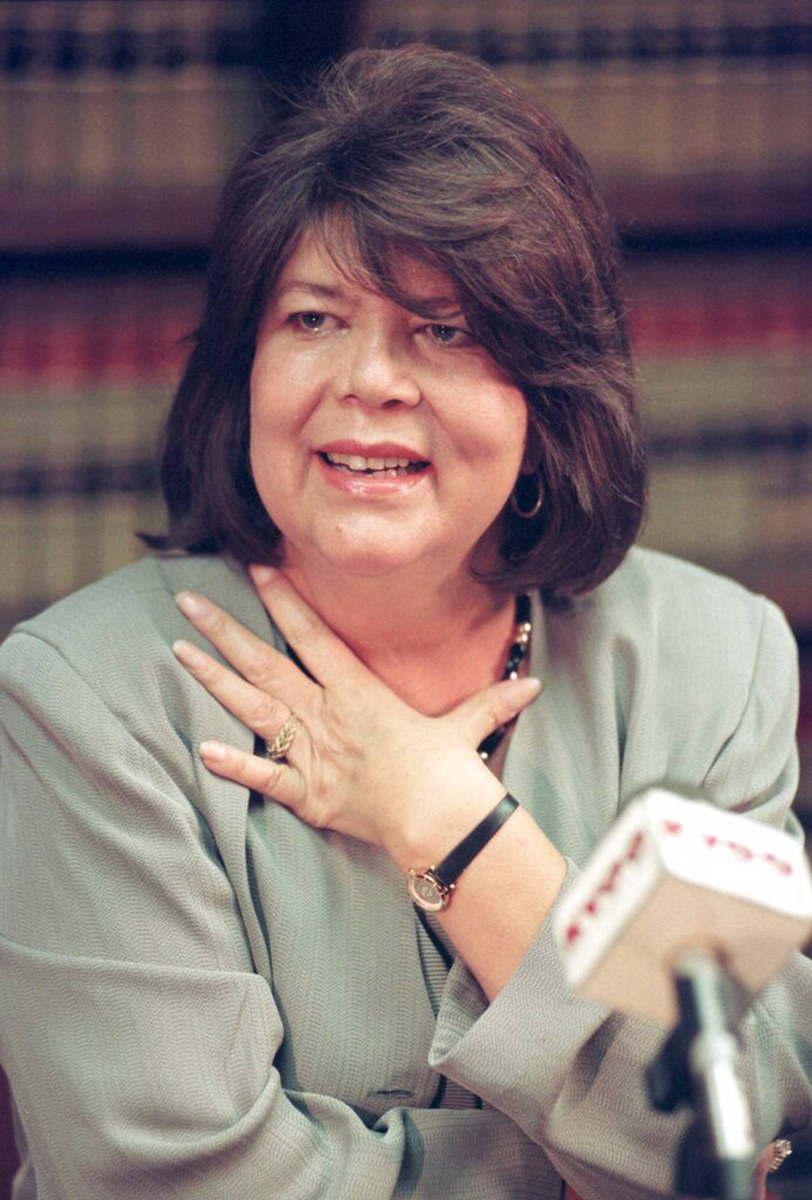 Wilma Mankiller to be minted on newest quarter; find out who she is