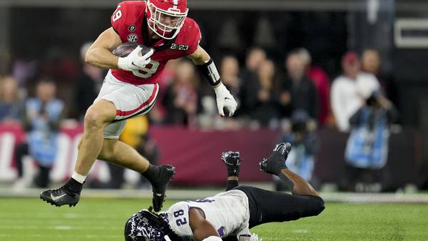 NFL Draft: Raiders don't get a 1st round QB, but get elite TE prospect Brock Bowers
