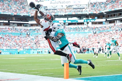NFL Tampa Bay Buccaneers vs Miami Dolphins