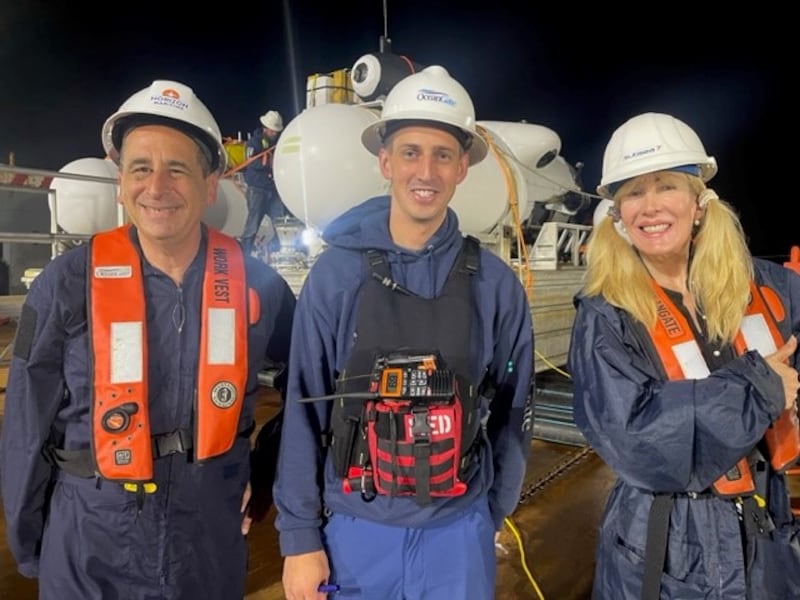 Mike Reiss and his wife took a trip to the Titanic on the submersible "Titan" in 2022.