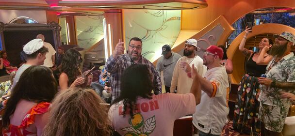WHPT 102.5 The Bone The Mike Calta Show Calta Cruise 19